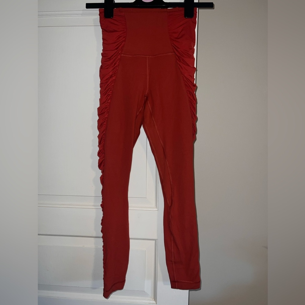Lululemon 25” leggings